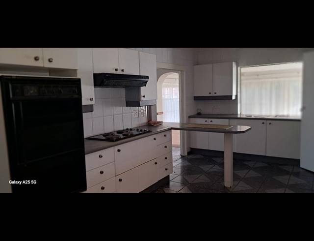 5 BEDROOM HOUSE FOR SALE IN MINDALORE